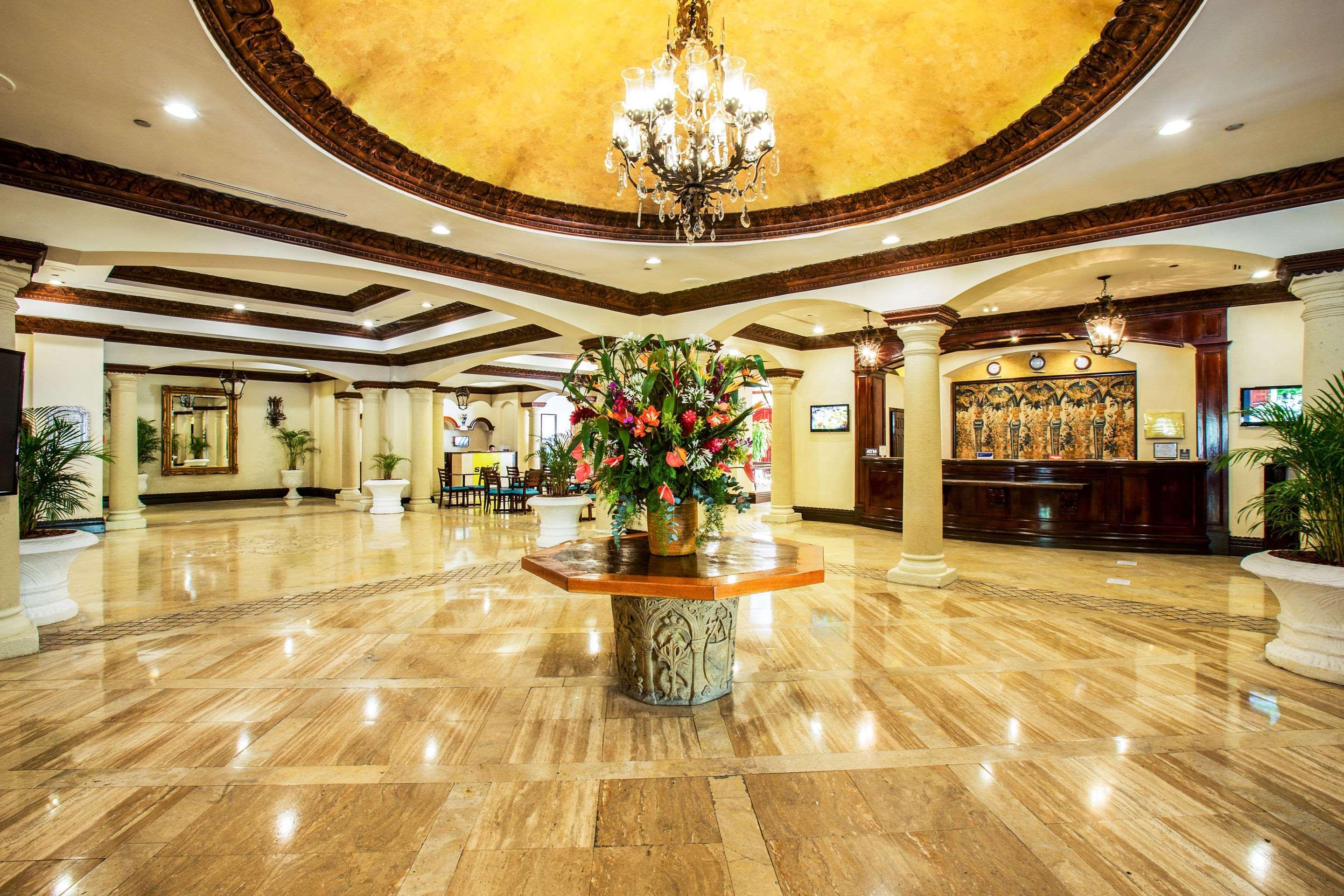 Clarion Hotel Real Tegucigalpa Buitenkant foto