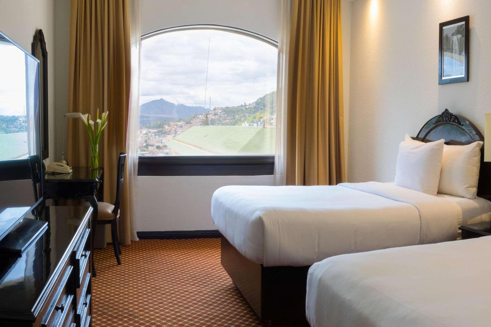 Clarion Hotel Real Tegucigalpa Buitenkant foto