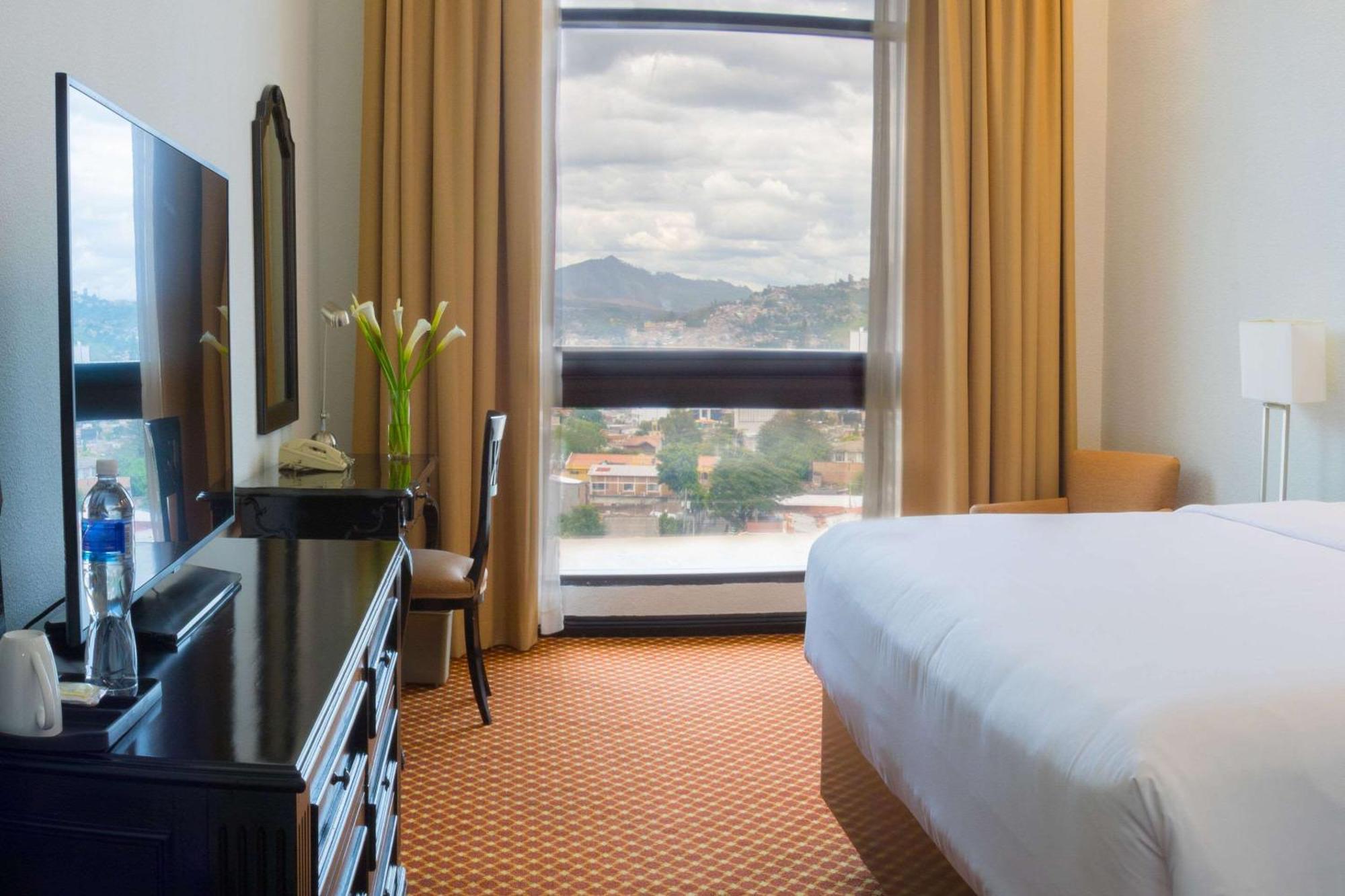 Clarion Hotel Real Tegucigalpa Buitenkant foto