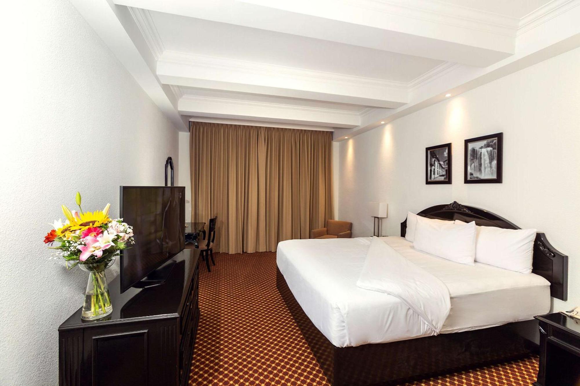 Clarion Hotel Real Tegucigalpa Buitenkant foto